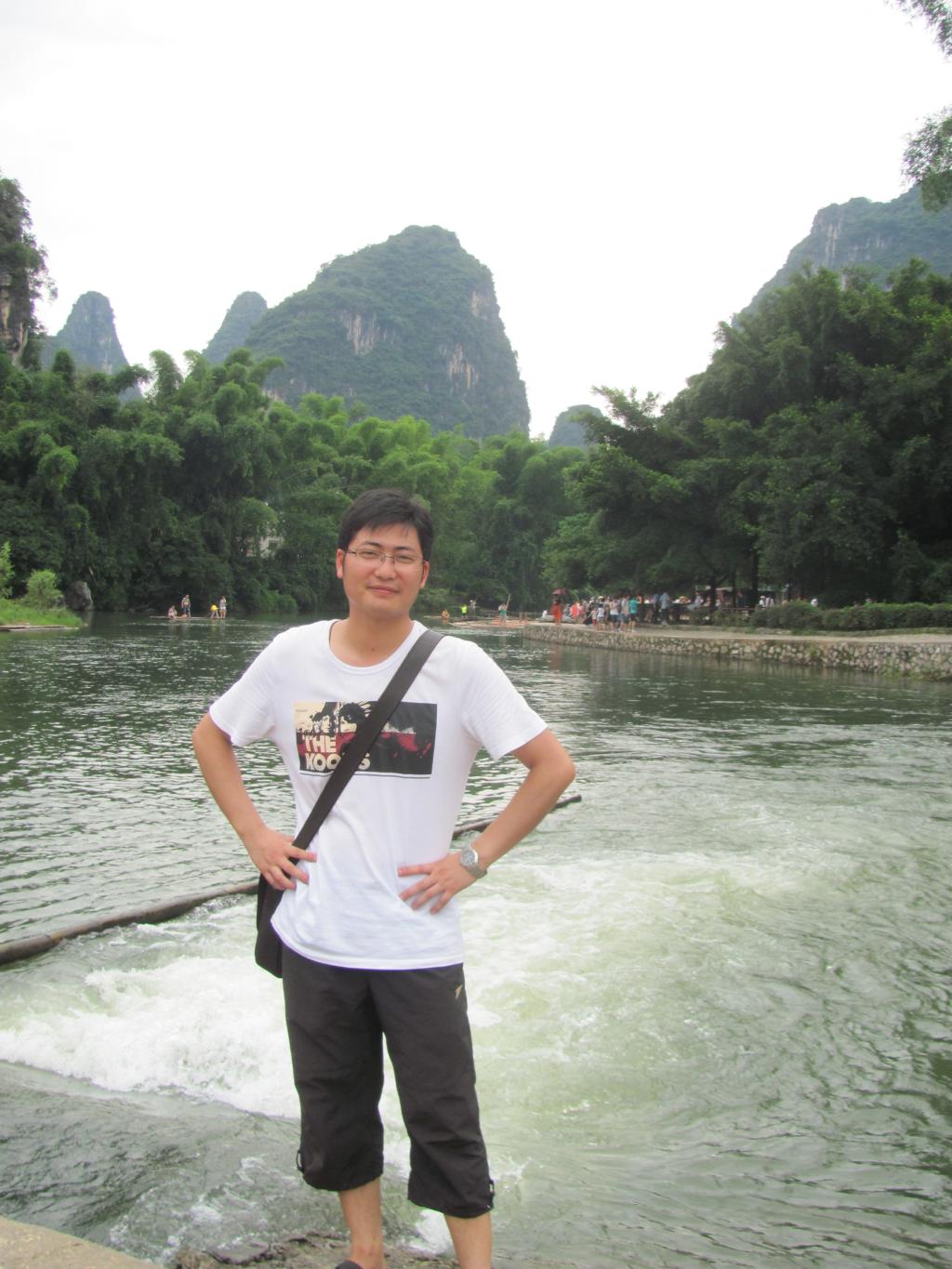 李明龍
